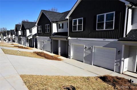 1062 Mclain Rd, Kannapolis, NC 28083