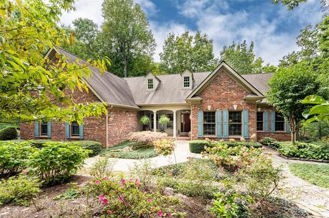 361 Kenmure Dr, Flat Rock, NC 28731