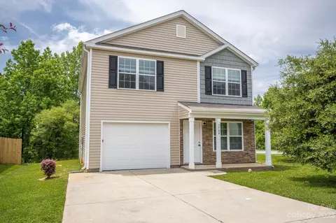 3704 Alexander Forest Dr, Charlotte, NC 28269