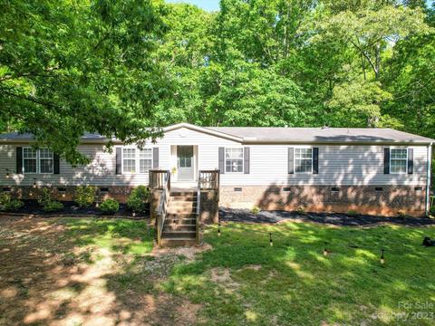 4610 Bobcat Dr, Fort Lawn, SC 29714
