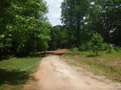 2398 Swanson Rd, Crouse, NC 28033 photo 2