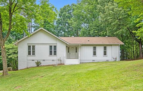 8815 Statesman Dr, Mint Hill, NC 28227