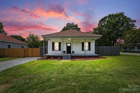 45 1st St NW, Concord, NC 28027