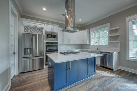 114 Prince St, Belmont, NC 28012