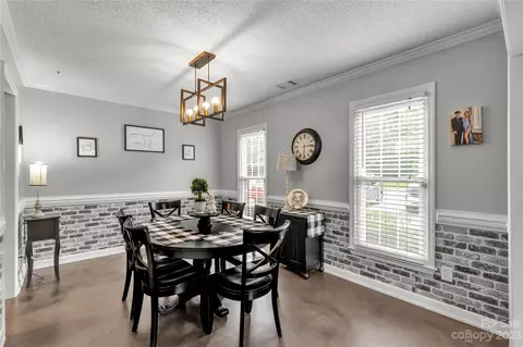 1033 Meadow Dr, Lancaster, SC 29720 photo 8