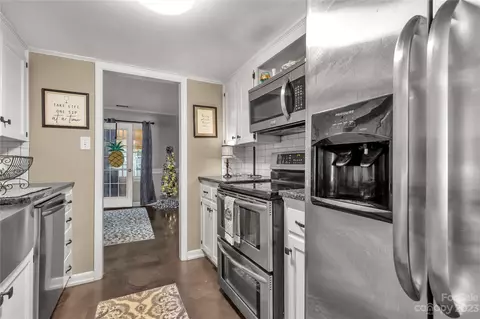 1033 Meadow Dr, Lancaster, SC 29720 photo 13