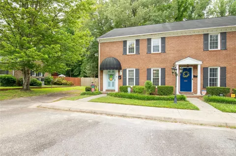 1033 Meadow Dr, Lancaster, SC 29720 photo 3