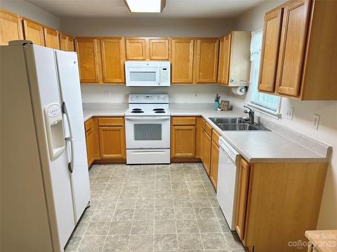 208 Phillip Dr, Salisbury, NC 28146 photo 15
