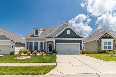 270 Robinwood Ln, Lake Wylie, SC 29710