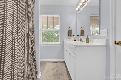 4076 Library Ln NW, Conover, NC 28613 photo 17