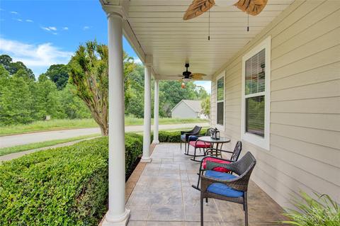 4076 Library Ln NW, Conover, NC 28613 photo 3