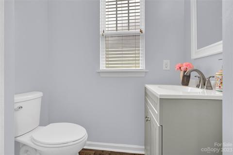 4076 Library Ln NW, Conover, NC 28613 photo 13
