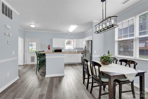 4076 Library Ln NW, Conover, NC 28613 photo 8