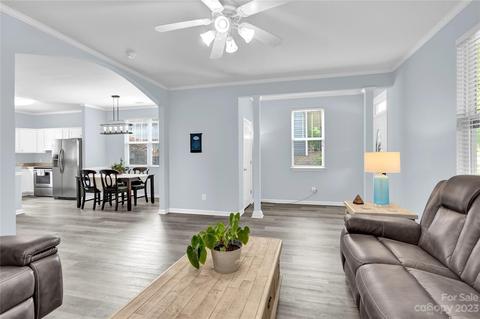 4076 Library Ln NW, Conover, NC 28613 photo 4