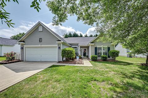 125 Shephard Hill Dr, Mooresville, NC 28115