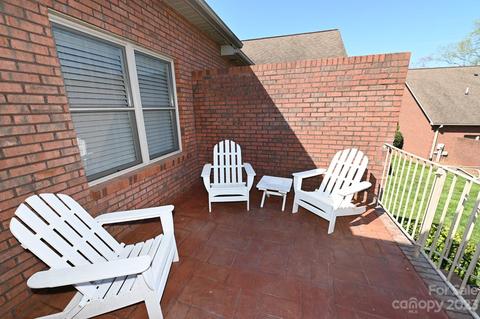 806 3rd St NE, Conover, NC 28613 photo 17