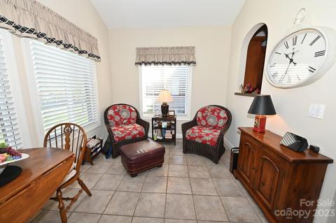 806 3rd St NE, Conover, NC 28613 photo 16
