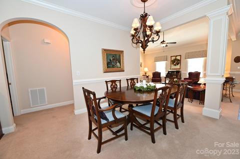 806 3rd St NE, Conover, NC 28613 photo 5