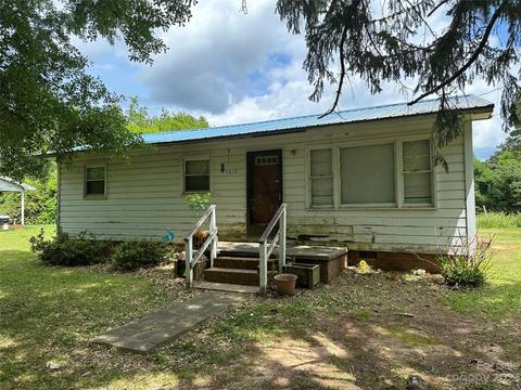 1610 Mayberry Rd, Dallas, NC 28034