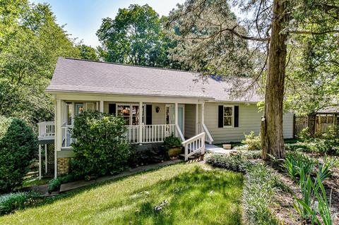 7017 Terrace Dr, Charlotte, NC 28211