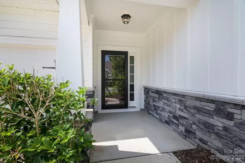 403 Broadleaf Dr, Denver, NC 28037 photo 3