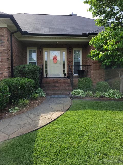 459 NE Brook Valley Ct, Concord, NC 28025