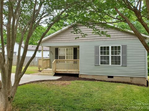 827 E 9th St, Newton, NC 28658