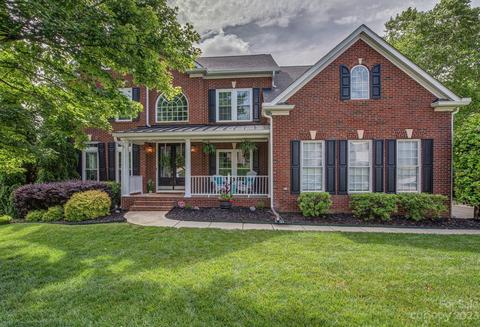 188 Melbourne Dr, Fort Mill, SC 29708