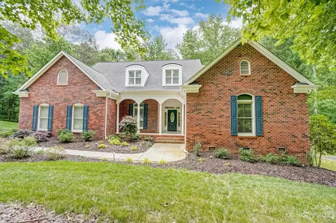 4424 Mountain Cove Dr, Charlotte, NC 28216