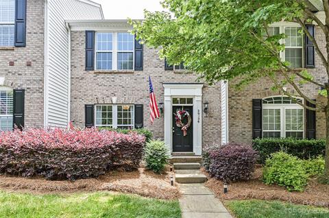 20136 Amy Lee Dr, Cornelius, NC 28031