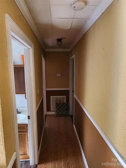 1044 Granny St, Conover, NC 28613 photo 6