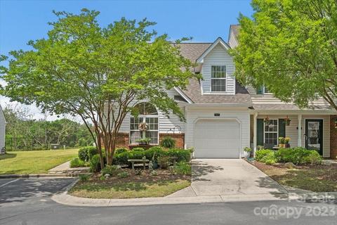 797 Rock Lake Gln, Fort Mill, SC 29715