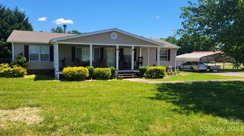 909 Terra Cotta Dr, Lincolnton, NC 28092