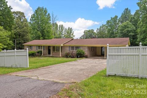 2012 Barbarosa Dr, Lancaster, SC 29720 photo 4