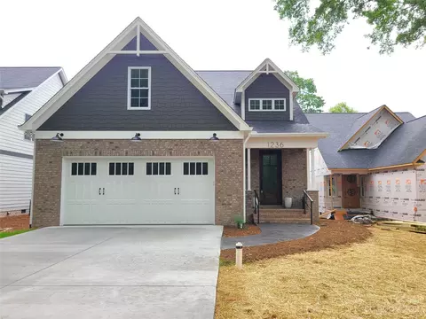 1236 6th Nw St NW, Hickory, NC 28601
