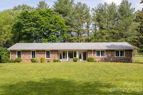 16 Ballantree Dr, Asheville, NC 28803