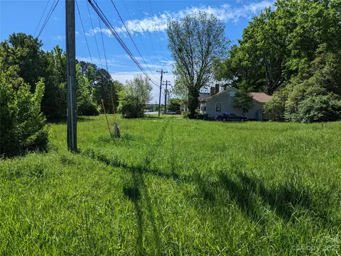 Eddleman Road, Charlotte, NC 28208