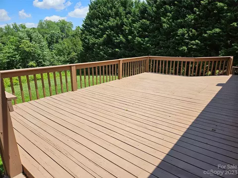 112 Poteat Dr, Morganton, NC 28655 photo 40