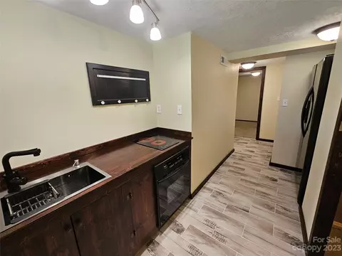 112 Poteat Dr, Morganton, NC 28655 photo 36