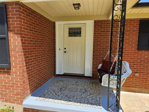 112 Poteat Dr, Morganton, NC 28655 photo 3