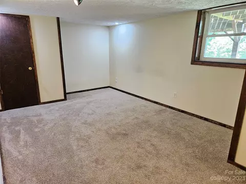 112 Poteat Dr, Morganton, NC 28655 photo 25