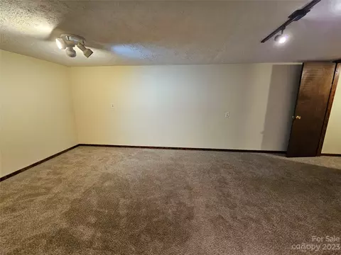 112 Poteat Dr, Morganton, NC 28655 photo 32