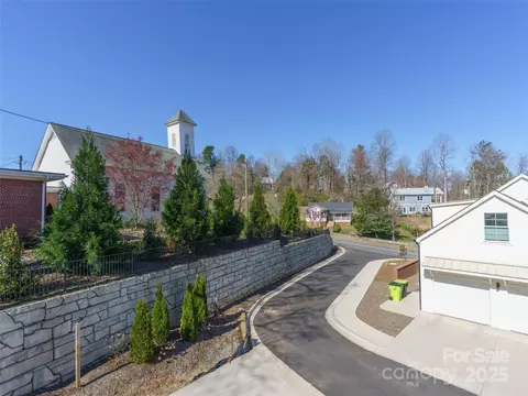 Other - 55 Skyvue E Ct #E, Saluda, NC 28773 photo 5 of 6