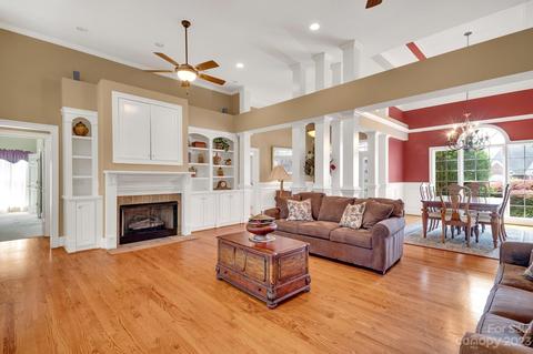 256 Hemmingway Ln, Fort Mill, SC 29708 photo 9