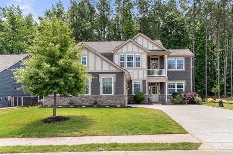 534 Sandbar Pt, Clover, SC 29710