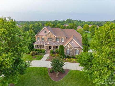 500 Smokey Hollow Dr, Waxhaw, NC 28173