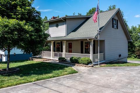 3560 Majestic View Pl, Lenoir, NC 28645