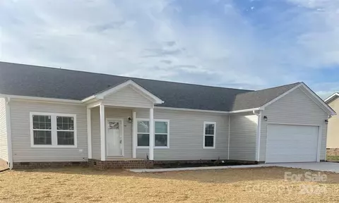 166 Burleson Pt, Woodleaf, NC 27054