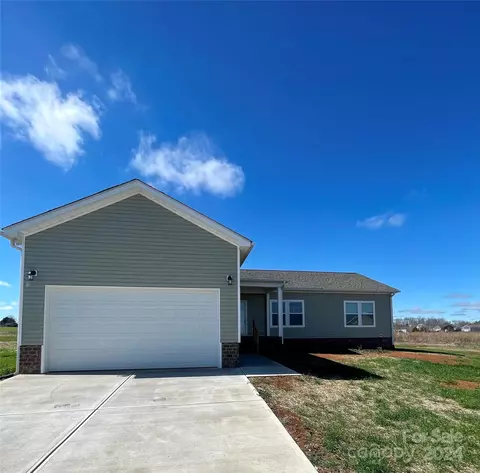 184 Burleson Pt, Woodleaf, NC 27054