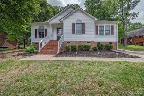 193 Antelope Dr, Mount Holly, NC 28120